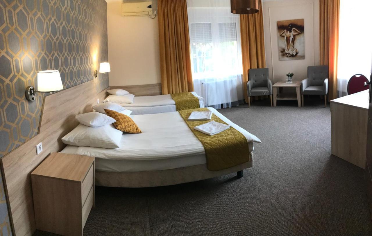 Pasja Noclegi B&B Wolow  Exteriör bild