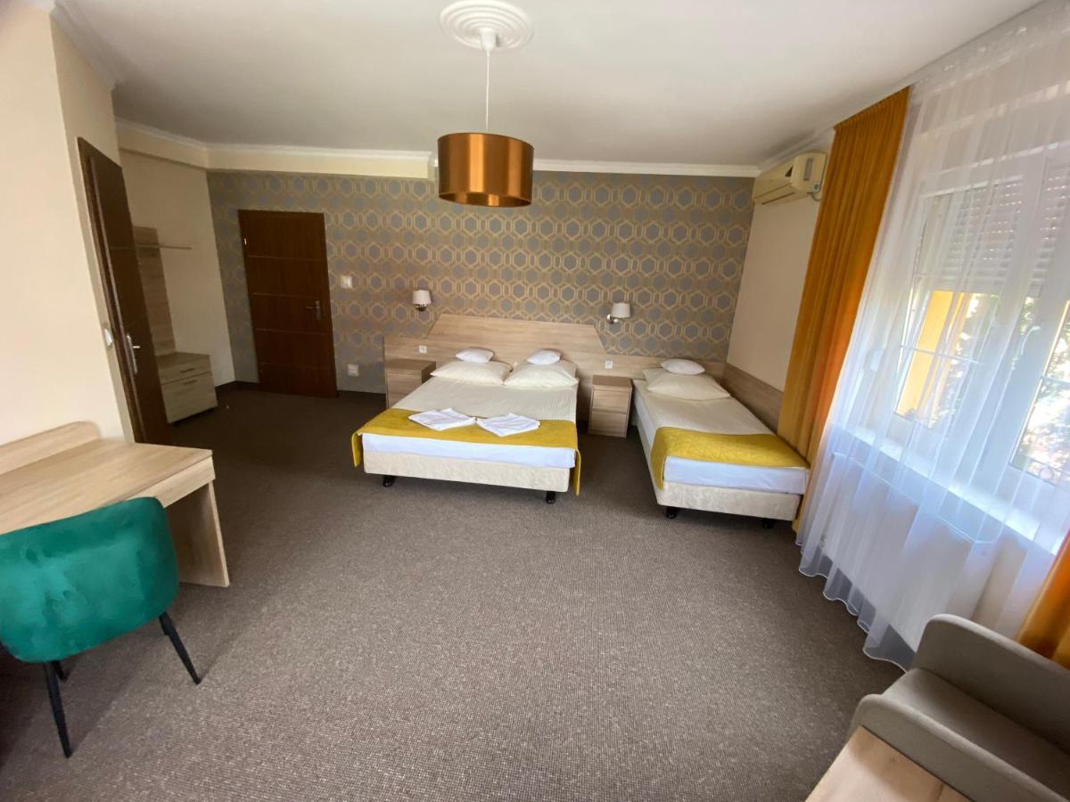 Pasja Noclegi B&B Wolow  Exteriör bild