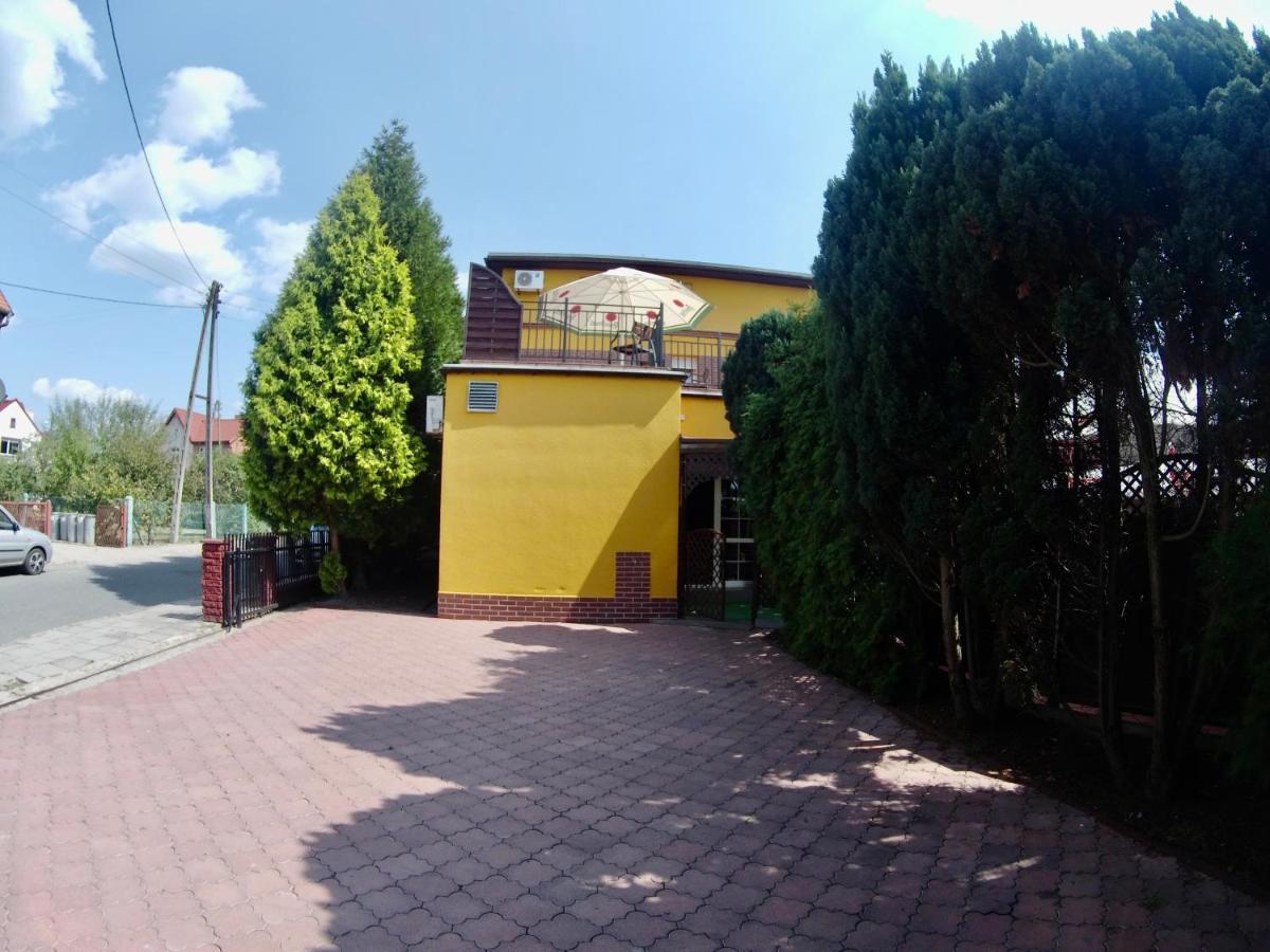 Pasja Noclegi B&B Wolow  Exteriör bild